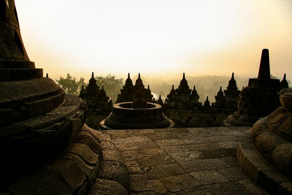 Comment planifier une visite des temples de Borobudur en Indonésie : itinéraires et meilleures périodes ?